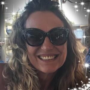 Meet your Posher, Laurie